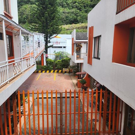 Hotel Emperador Barbosa  Esterno foto