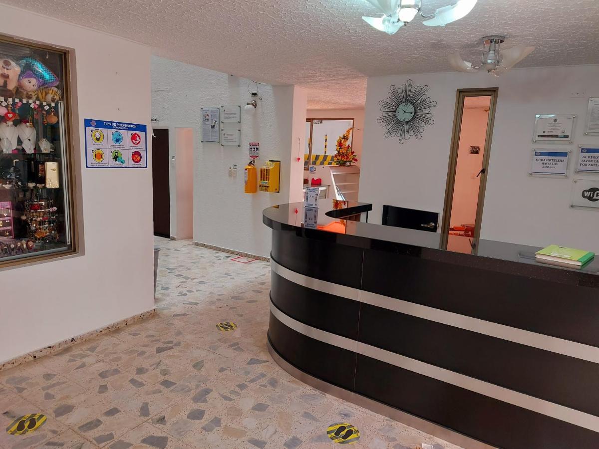 Hotel Emperador Barbosa  Esterno foto
