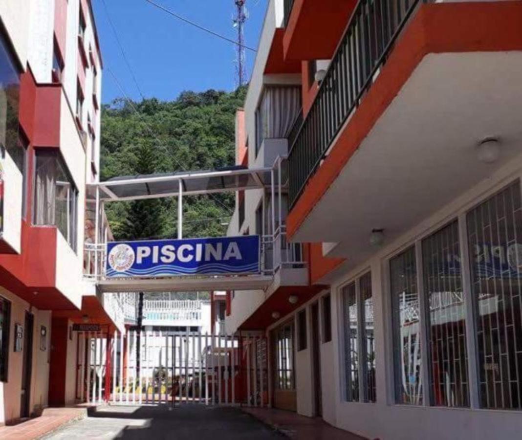 Hotel Emperador Barbosa  Esterno foto