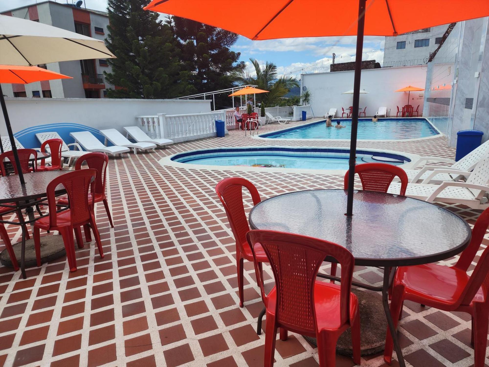 Hotel Emperador Barbosa  Esterno foto